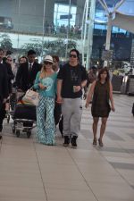 Paris Hilton arrives at Mumbai airport on 3rd Dec 2012 (11).JPG